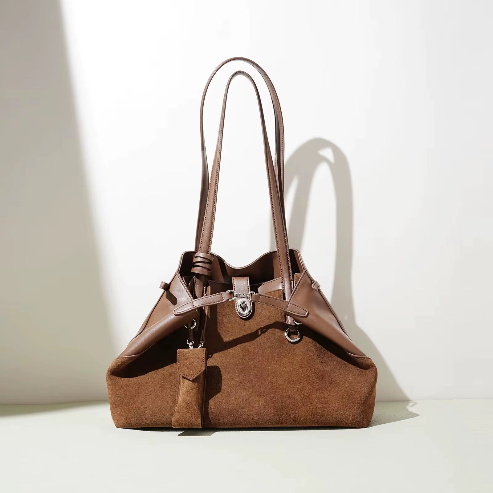 Women Vintage Suede Leather Extra Large Capacity Brown Tote Bag Tassel Accent Multiway Shoulder Crossbody Handbag