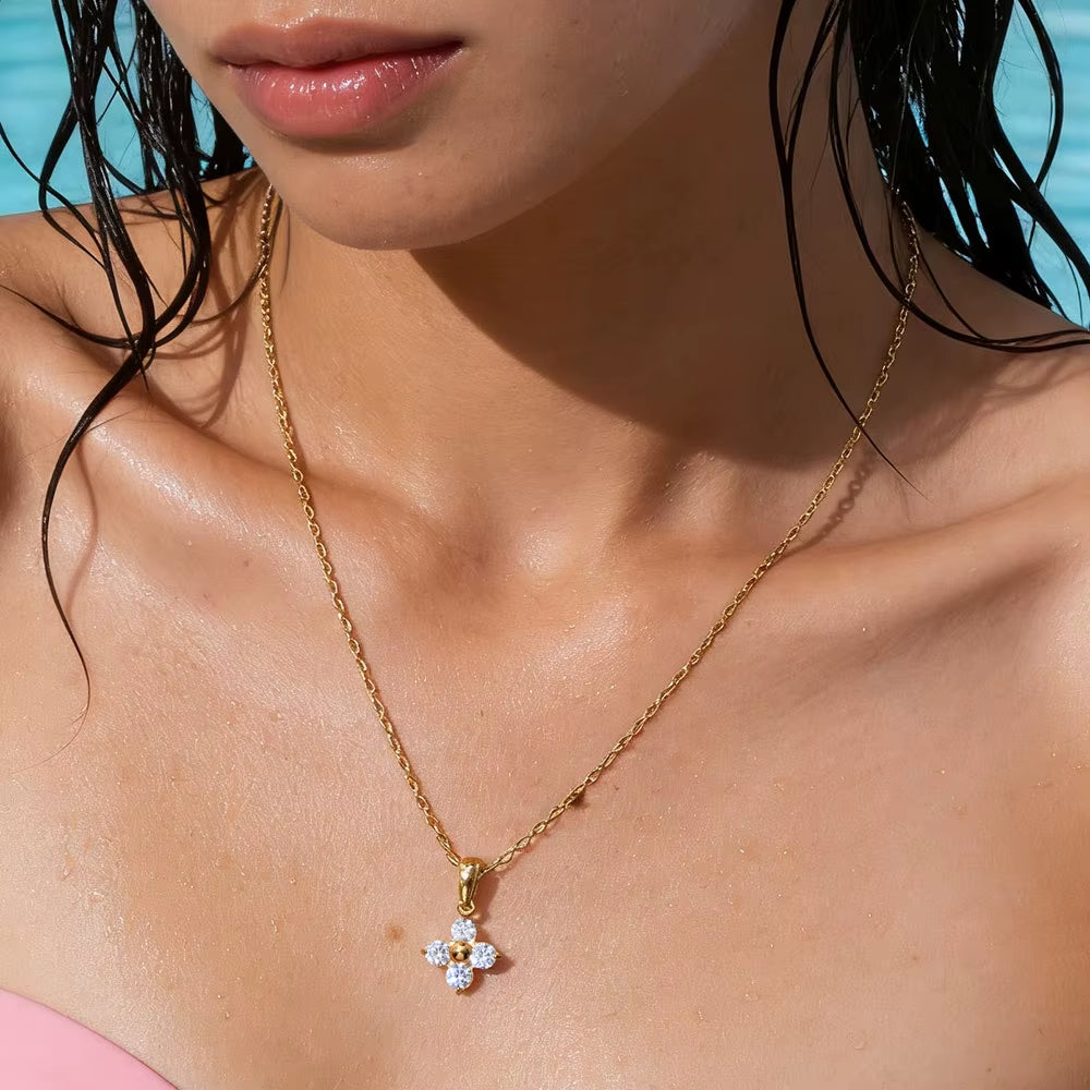 Joolim Jewelry 18K Gold Plated Waterproof Fashion Simple Sweety Flower Zirconia Pendant Necklace Stainless Steel Jewelry