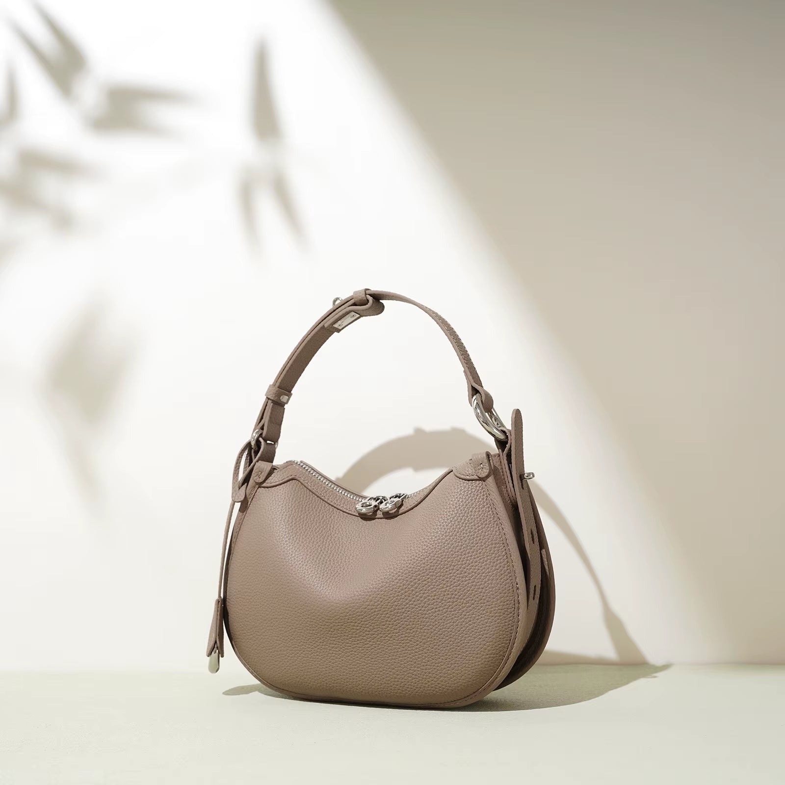 2026 New Summer Genuine Leather Underarm Bag, Minimalist Zip Closure Women Shoulder Crossbody Handbag
